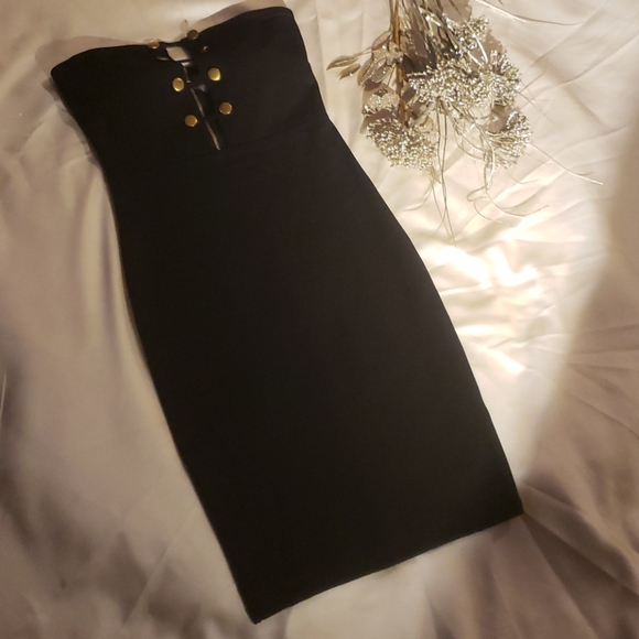 OBOE DRESS with Nicklas - Picture 11 of 16